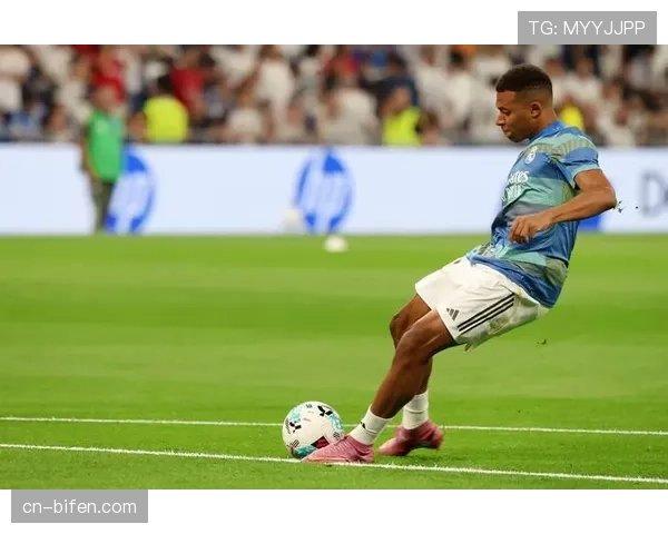 姆巴佩脚踝扭伤至少休战四周 法国锋线核心世界杯前景蒙上阴影